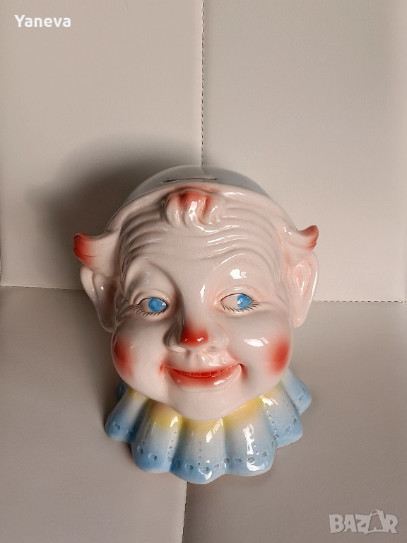 Ретро порцеланова касичка във формата на глава на клоун от Англия. , снимка 1