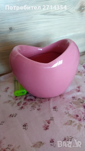 Гланцова керамична ваза сърце , снимка 1