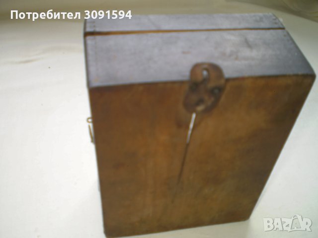 Стара  дървена кутия за часовник с пирография , снимка 5 - Антикварни и старинни предмети - 41842870