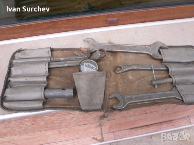 ОРИГИНАЛНО РУСКО ОБОРУДВАНЕ СЪС ИСТРУМЕНТИТЕ ЗА ВАЗ И АЗЛК ОТ СОЦА, снимка 13 - Автомобили и джипове - 40854699