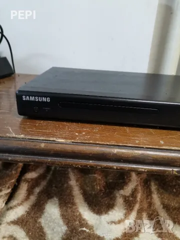 DVD Samsung , снимка 3 - Плейъри, домашно кино, прожектори - 49118073