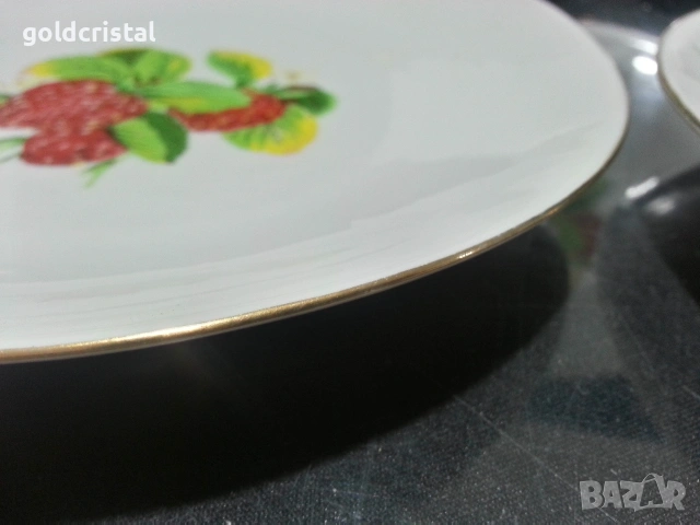 Стар български порцелан чинии с ягоди, снимка 6 - Антикварни и старинни предмети - 53238275