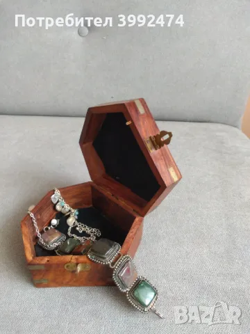Стара английска кутия за бижута , снимка 2 - Антикварни и старинни предмети - 50174606
