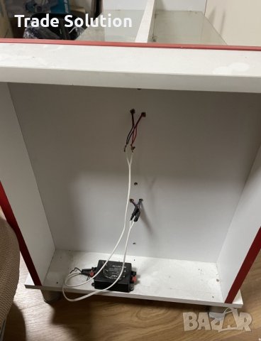 Продавам витрина етажерка, снимка 6 - Етажерки - 42690245