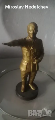 Хитлер бронз
