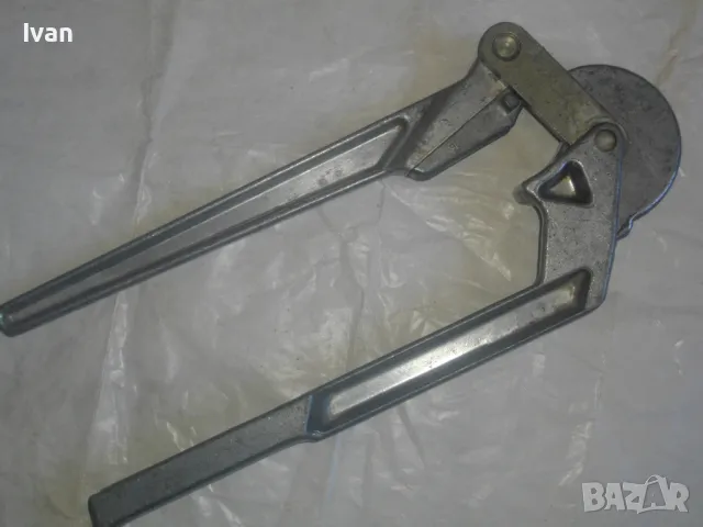 Тръбогиб 16мм UNICUM Немски ръчен уред за огъване тръби алуминиев профи промишлен индустриален 2кг, снимка 12 - Други инструменти - 47603002