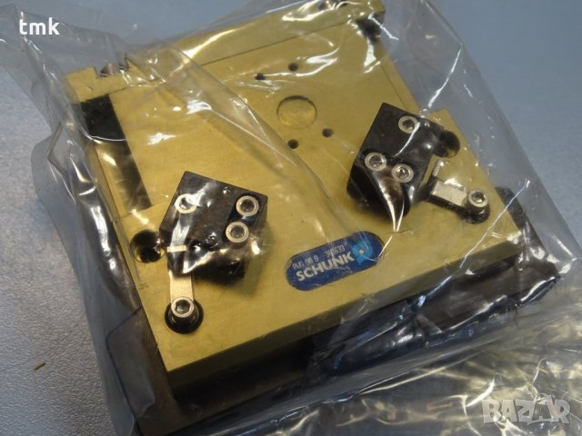 пневматичен фиксатор Schunk PWG90-B pneumatic angle cripper art 302633, снимка 2 - Резервни части за машини - 35875793