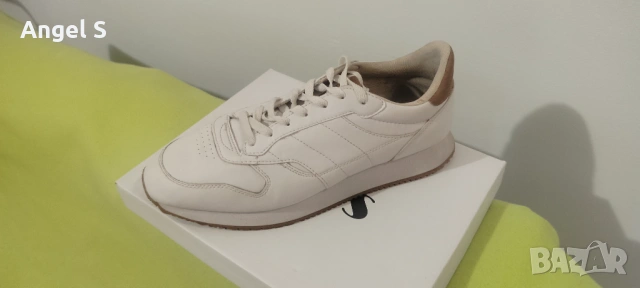 Бели обувки Pull and Bear, снимка 3 - Спортно елегантни обувки - 53611169