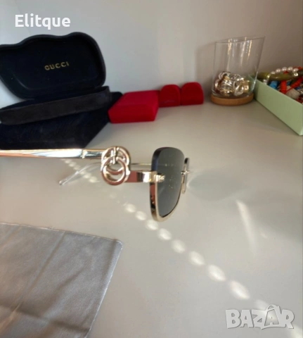 очила с черен обикновен калъф и ув защита Gucci, снимка 3 - Слънчеви и диоптрични очила - 53225324