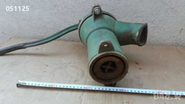 стара соц. помпа за вода - ръчна , снимка 13 - Антикварни и старинни предмети - 52923386