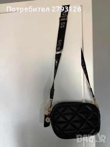 Дамска чантичка guess , снимка 7 - Чанти - 56275743