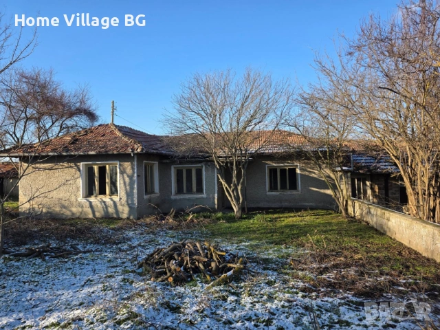 Голям имот в село Овчага, област Варна