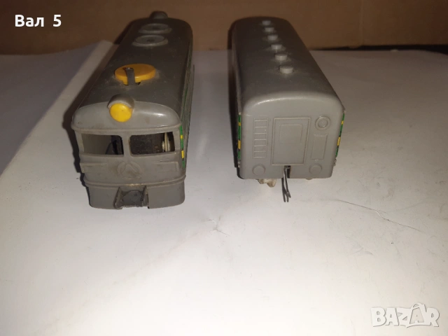 Стара механична играчка - влак , локомотив с вагон . Работи, снимка 7 - Антикварни и старинни предмети - 53665527