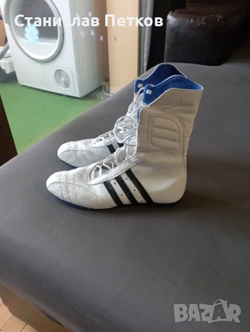Дамски обувки Adidas, снимка 5 - Кецове - 48460703