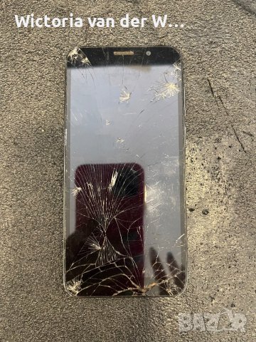 Motorola Moto E6 play със счупен дисплей и стъкло на задна камера