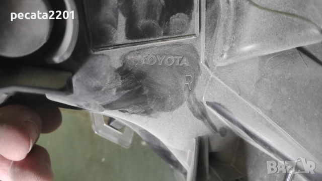 Продавам - оригинален десен фар за Тойото Рав 4 2024 г. за части, снимка 4 - Части - 51763130