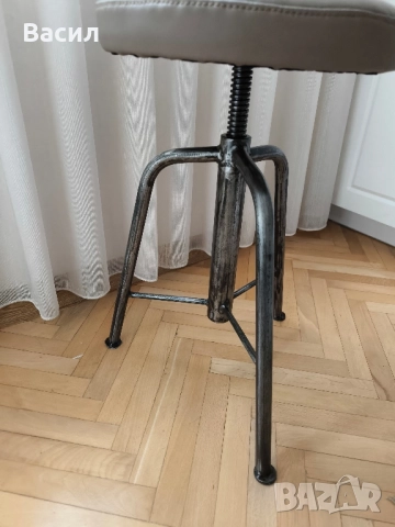 Бар стол на винт, снимка 6 - Столове - 51837550