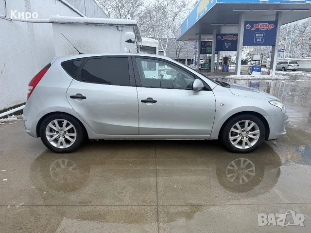 Hyndai i30 1.4 бензин/газ, снимка 10 - Автомобили и джипове - 53331919
