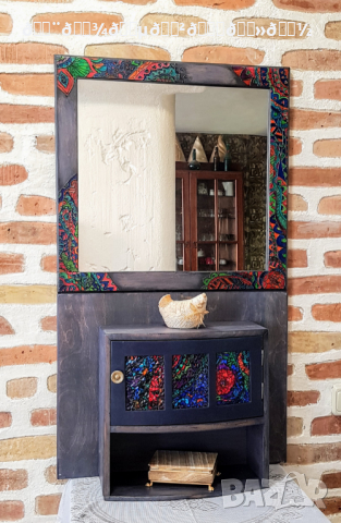 Авторско ръчно декорирано Огледало с шкафче за дребни предмети
