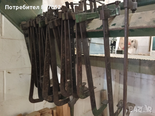 Дърводелски стеги. 