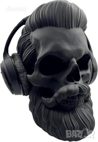 Готическа стойка за слушалки с дизайн на череп с брада, матово черно покритие
