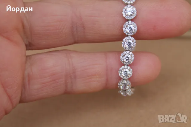 Дамска  гривна от бяло злато , снимка 12 - Гривни - 49771384