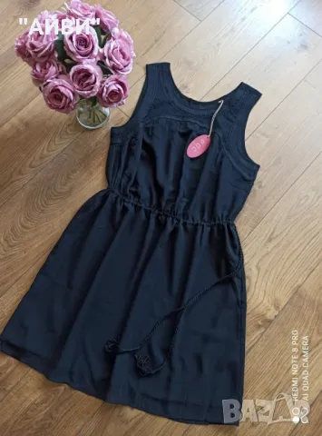 ESPRIT Прекрасна нова рокля