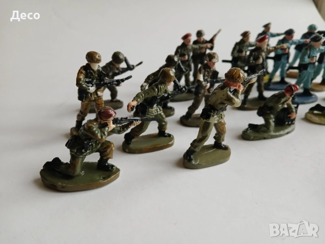 Стари ръчно рисувани фигурки войници., снимка 6 - Колекции - 52294058