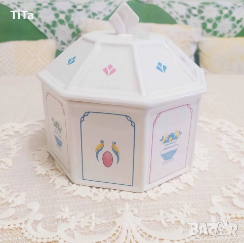 Порцеланова Кутия за Бисквити