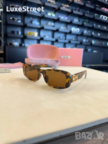 MIU MIU 🤍Дамски Слънчеви Очила , снимка 16 - Слънчеви и диоптрични очила - 53468053