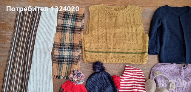 Голям лот зимни дрехи шалове шапки за момиче всичко за 5лв общо, снимка 4 - Други - 51888879