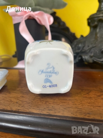 Малко теменужено бурканче  Височина-11 см има си и гумирано уплътнение , снимка 5 - Кутии за храна - 51783039