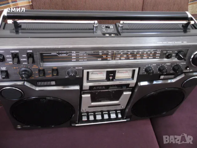 HITACHI,AKAI,AIWA, снимка 14 - Радиокасетофони, транзистори - 48233663