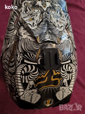 Каска Fox V3 Pilot оригинална, снимка 10 - Аксесоари и консумативи - 53787425