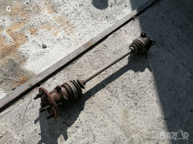 Задни полуоски Toyota Rav 4 