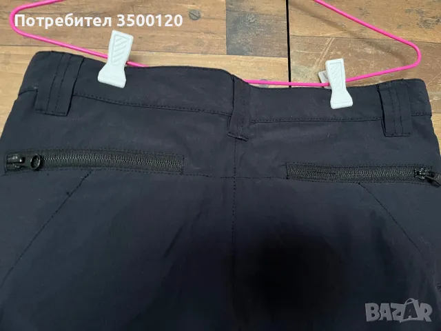 Дамски къс панталон Bergans Vandre Light Softshell Shorts Women Black 2023, снимка 4 - Спортна екипировка - 49862079
