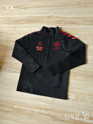 Оригинално мъжко горнище Hummel x Denmark National Football Team, снимка 2 - Спортни дрехи, екипи - 47532525