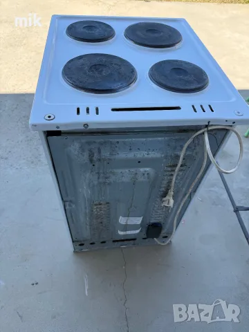 печка с метални котлони Gorenje , снимка 8 - Печки, фурни - 56067810