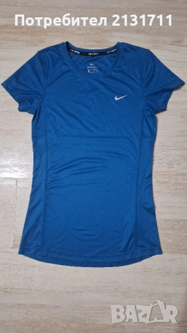 Дамска спортна тениска Nike 
