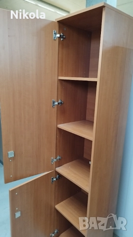 Еднокрил гардероб с рафтове на две нива със заключване - Офис шкафове 54/200/40, снимка 14 - Гардероби - 51843477