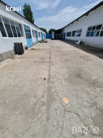 Промишлено помещение-Складова база сграда, отделни помещения 50, 140, 280 кв.м, с. Рогош, снимка 6 - Парцели - 46590103