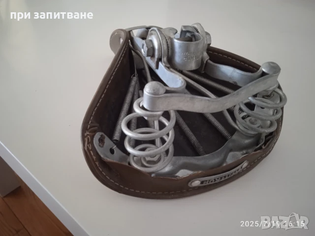 Стара, ретро седалка за велосипед Wittkop, made in Germany и стар предпазител над верига, снимка 6 - Аксесоари за велосипеди - 51074076