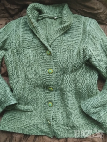 100% Вълнена Дебела Топла Жилетка, снимка 5 - Жилетки - 51960845