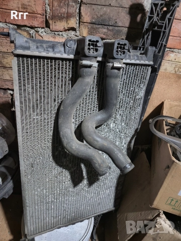 Воден радиатор пежо ситроен 3.0 бензин v6