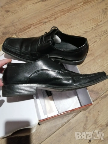 Мъжки официални обувки 43 номер, снимка 5 - Официални обувки - 53654319