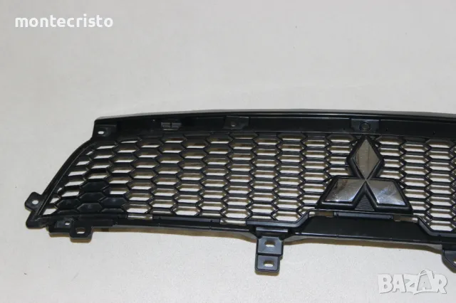 Предна решетка Mitsubishi Outlander Sport (2011-2013г.) предна емблема 6402A198 Мицубиши, снимка 2 - Части - 50308250
