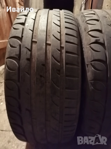 Продавам 2 броя летни гуми 225.45.17 на 1 сезон дот 2022 Tigar , снимка 2 - Гуми и джанти - 52787302