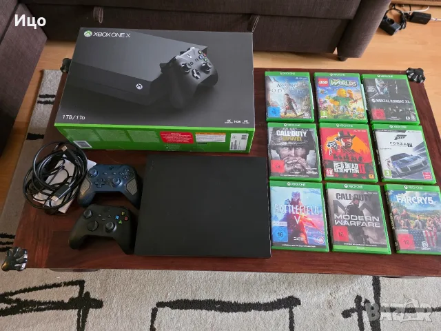 Конзола Xbox One X 1Tb + два контролера + 9бр. игри