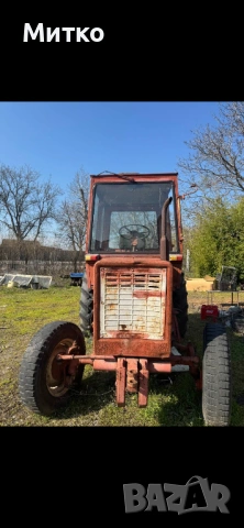 Продавам трактор