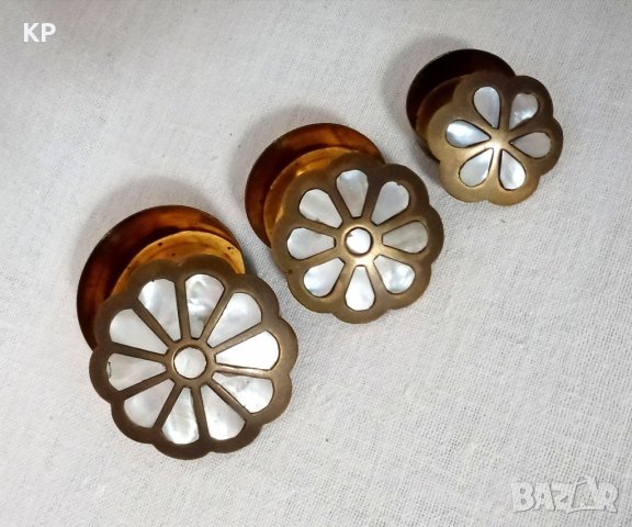 Кутийки от месинг, инкрустирани със седеф , снимка 9 - Антикварни и старинни предмети - 40842669